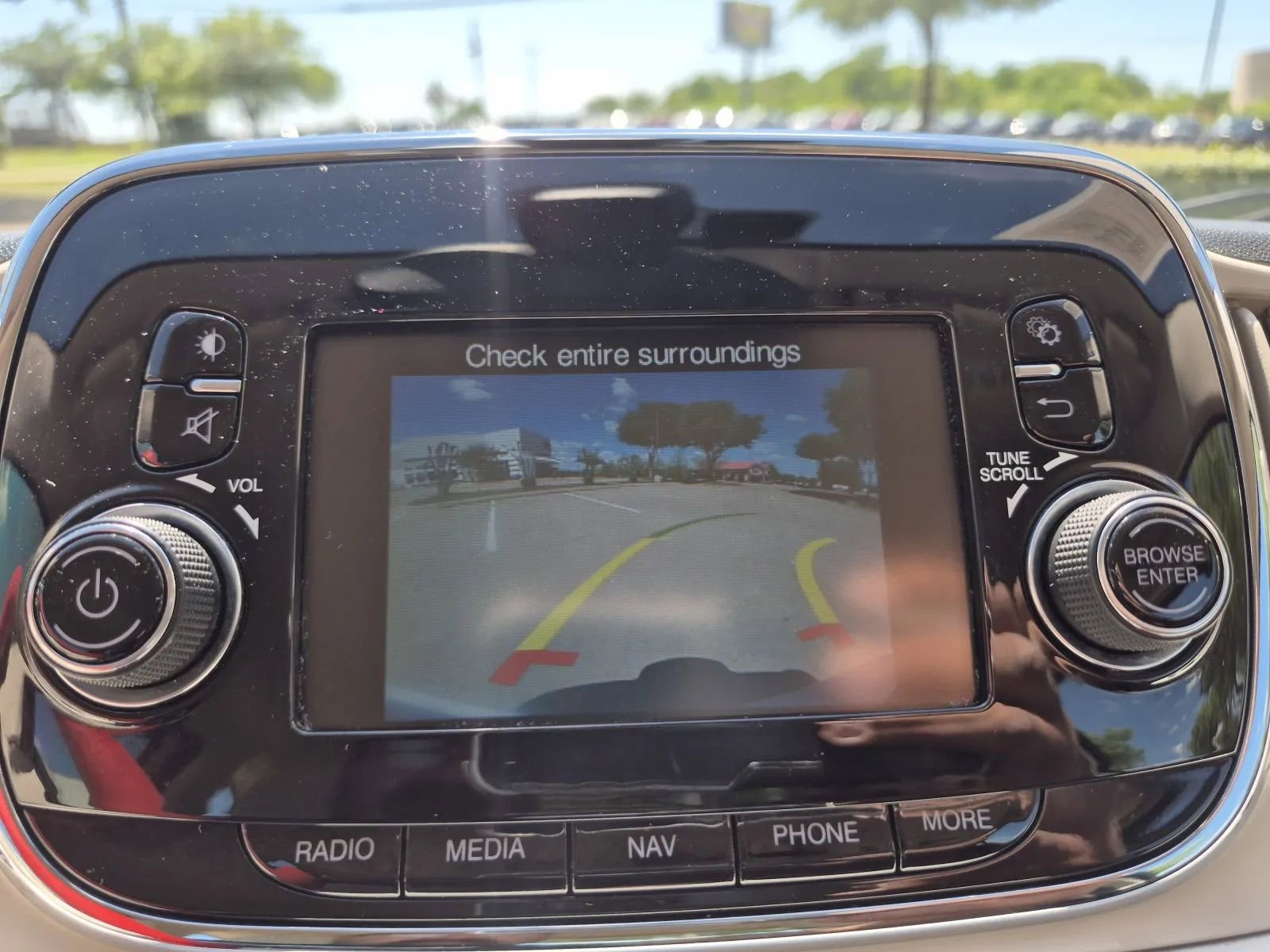 Used 2019 FIAT 500 Lounge FWD image 28