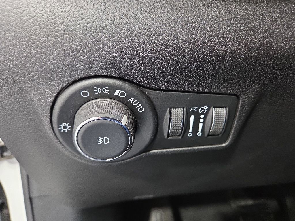 Used 2024 Jeep Compass Limited AWD/4WD image 28