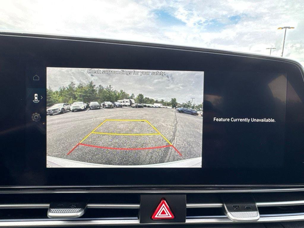 New 2026 Hyundai Elantra Limited FWD image 15