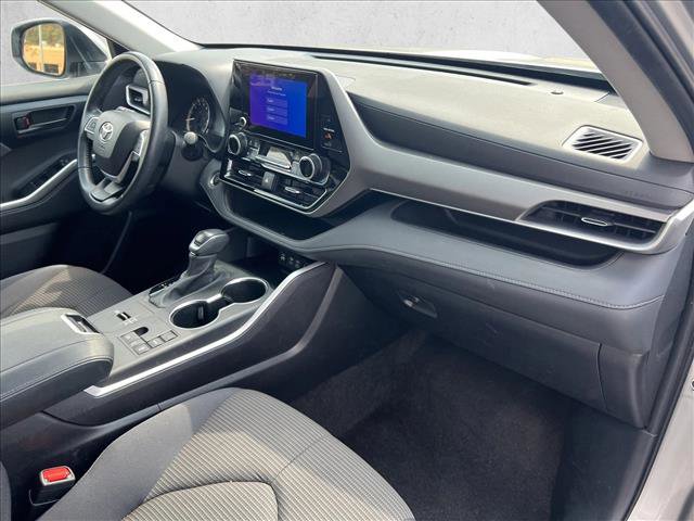 Certified 2025 Toyota Highlander LE image 23