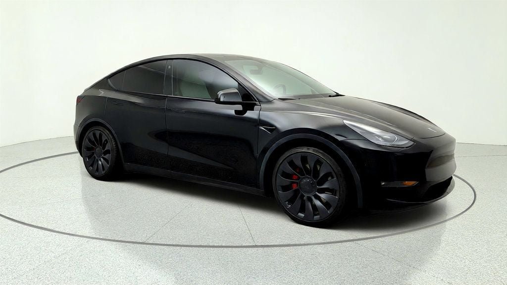 Used 2022 Tesla Model Y Performance AWD/4WD image 3