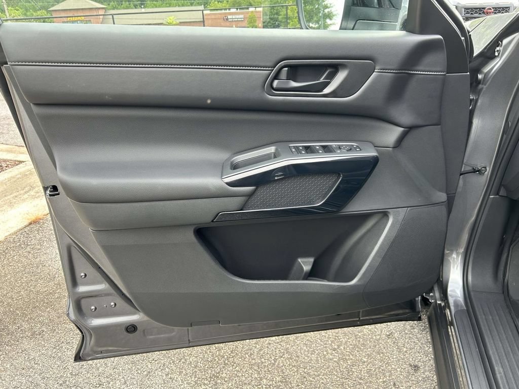 New 2026 Nissan Pathfinder SV w/ Cargo Package FWD image 17