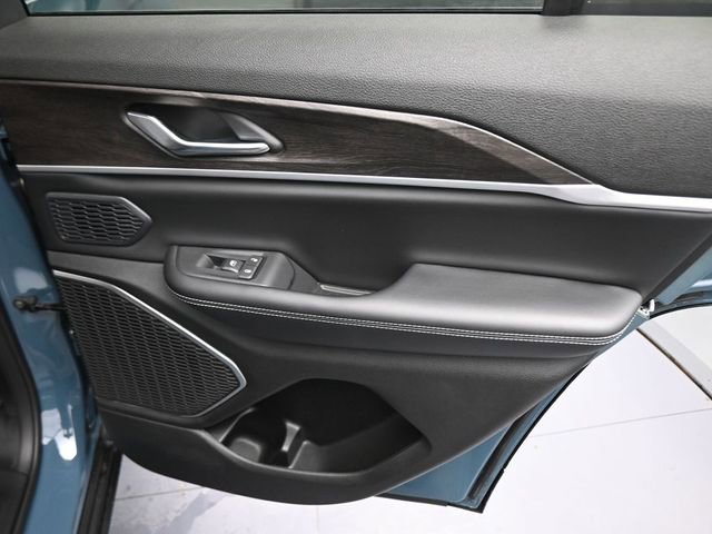 New 2026 Jeep Grand Cherokee Limited AWD/4WD image 23