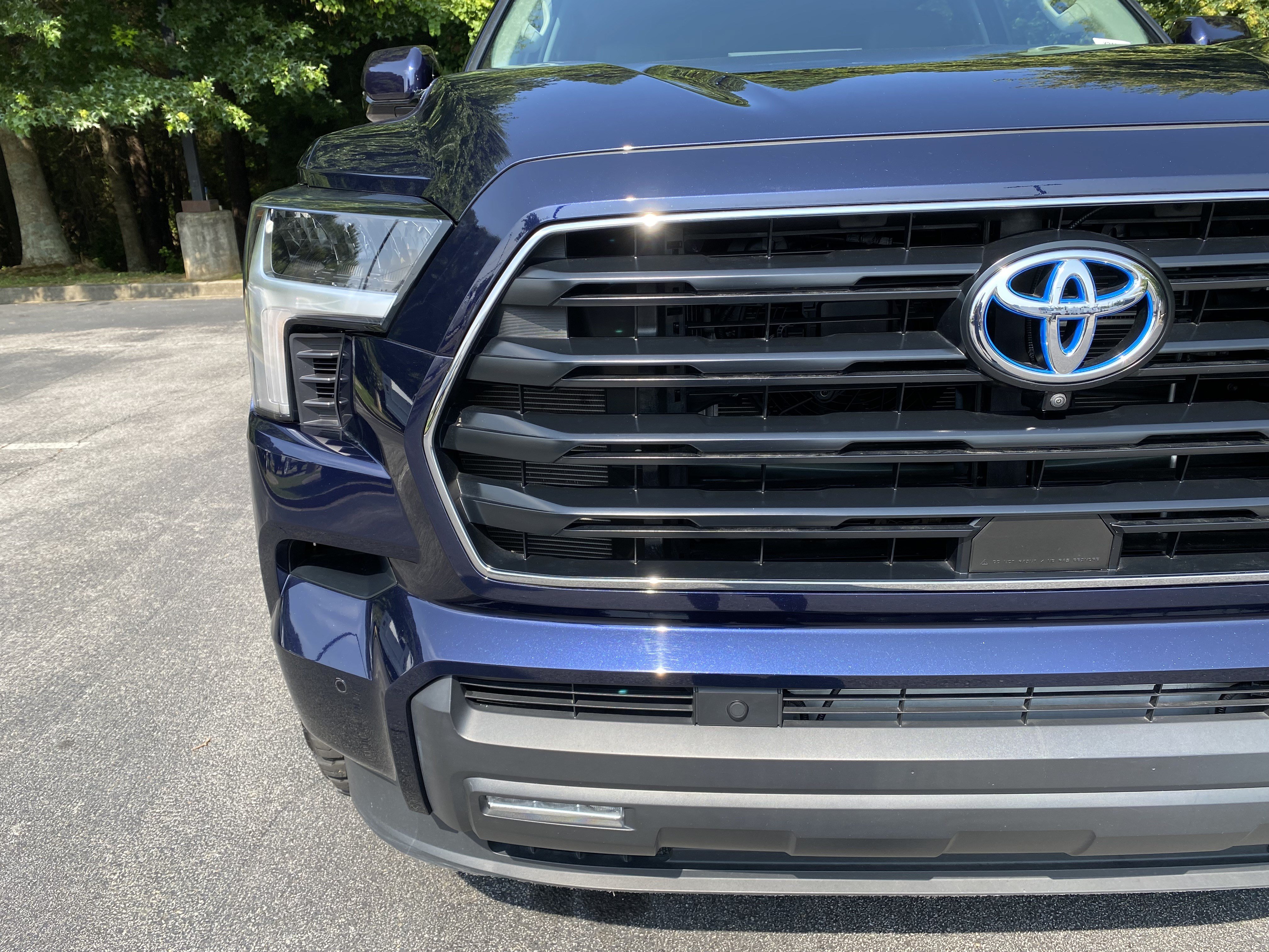 Used 2024 Toyota Sequoia SR5 w/ SR5 Premium Package AWD/4WD image 14