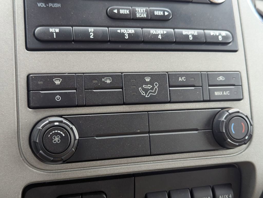 Used 2016 Ford F250 XLT w/ XLT Premium Package image 17