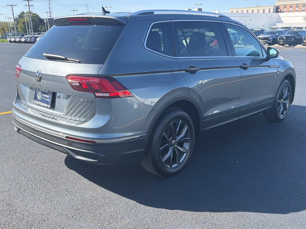 Certified 2023 Volkswagen Tiguan SE w/ Panoramic Sunroof Package AWD/4WD image 6