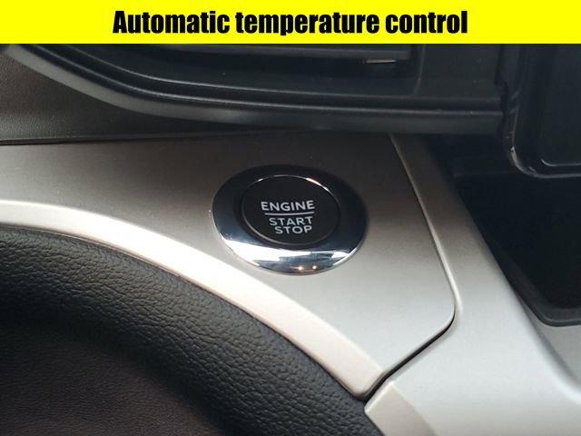 Used 2022 Ford Explorer XLT image 17