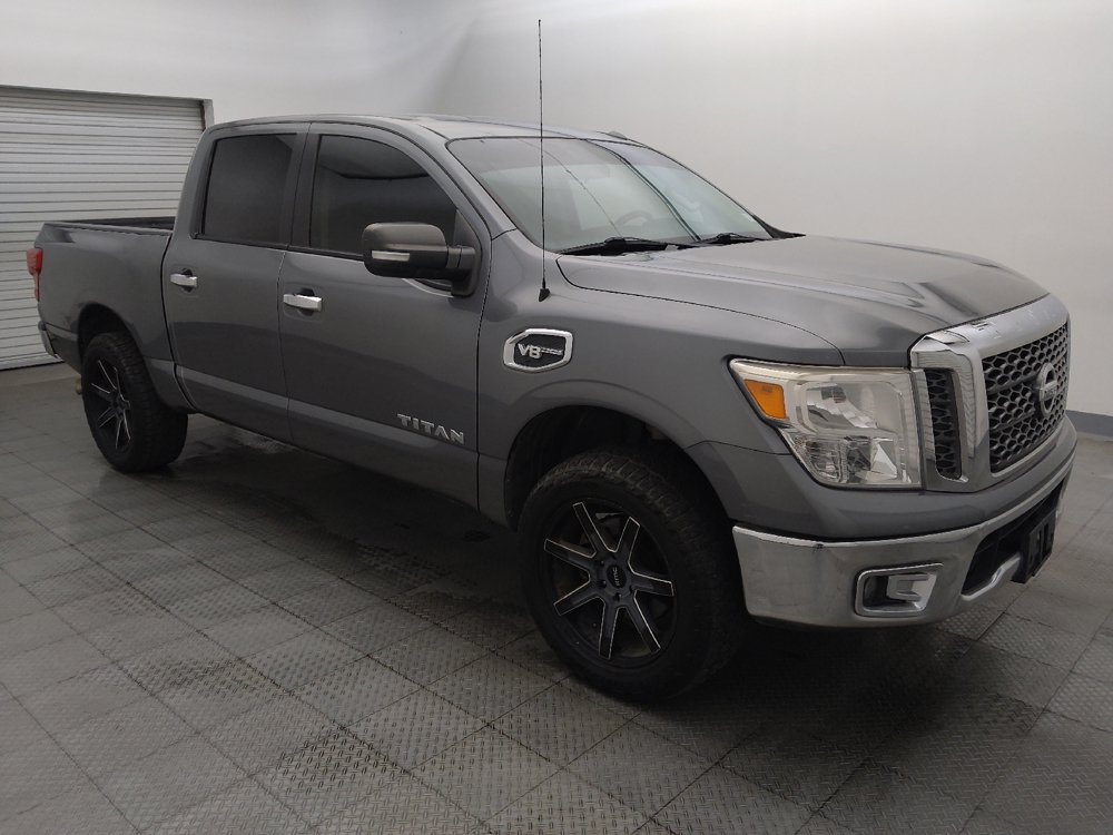 Used 2017 Nissan Titan SV RWD image 11
