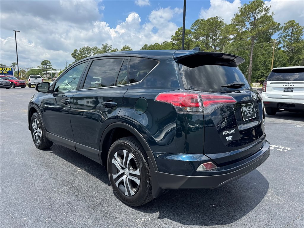 Used 2018 Toyota RAV4 LE w/ All Weather Liner Package AWD/4WD image 6