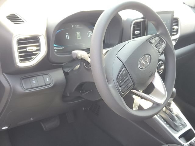 New 2026 Hyundai Venue SE FWD image 19
