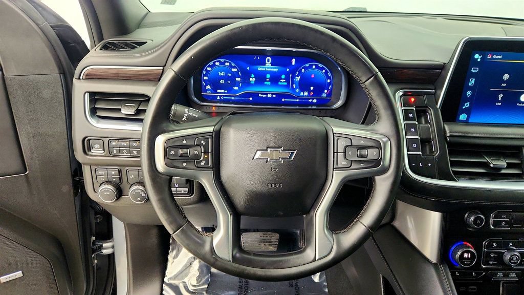Used 2023 Chevrolet Tahoe Z71 w/ Luxury Package AWD/4WD image 14