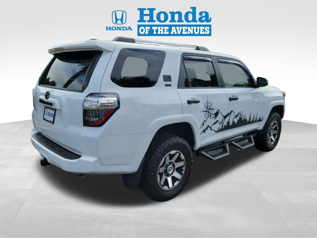 Used 2024 Toyota 4Runner SR5 Premium w/ Moonroof Package AWD/4WD image 4