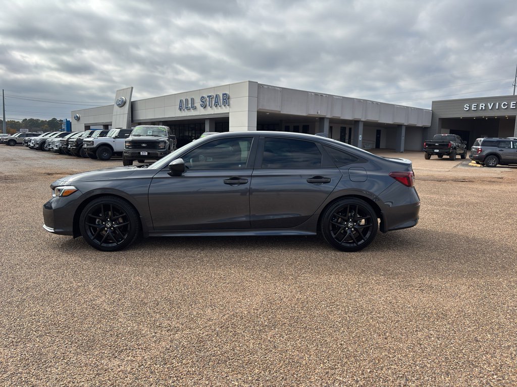 Used 2025 Honda Civic Sport image 2