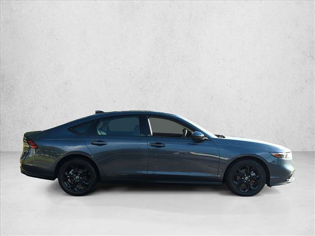 Certified 2025 Honda Accord SE image 5