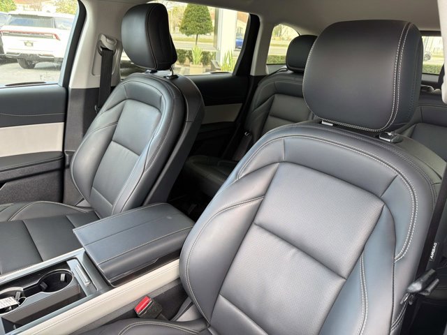 Certified 2024 Lincoln Nautilus Premier image 15