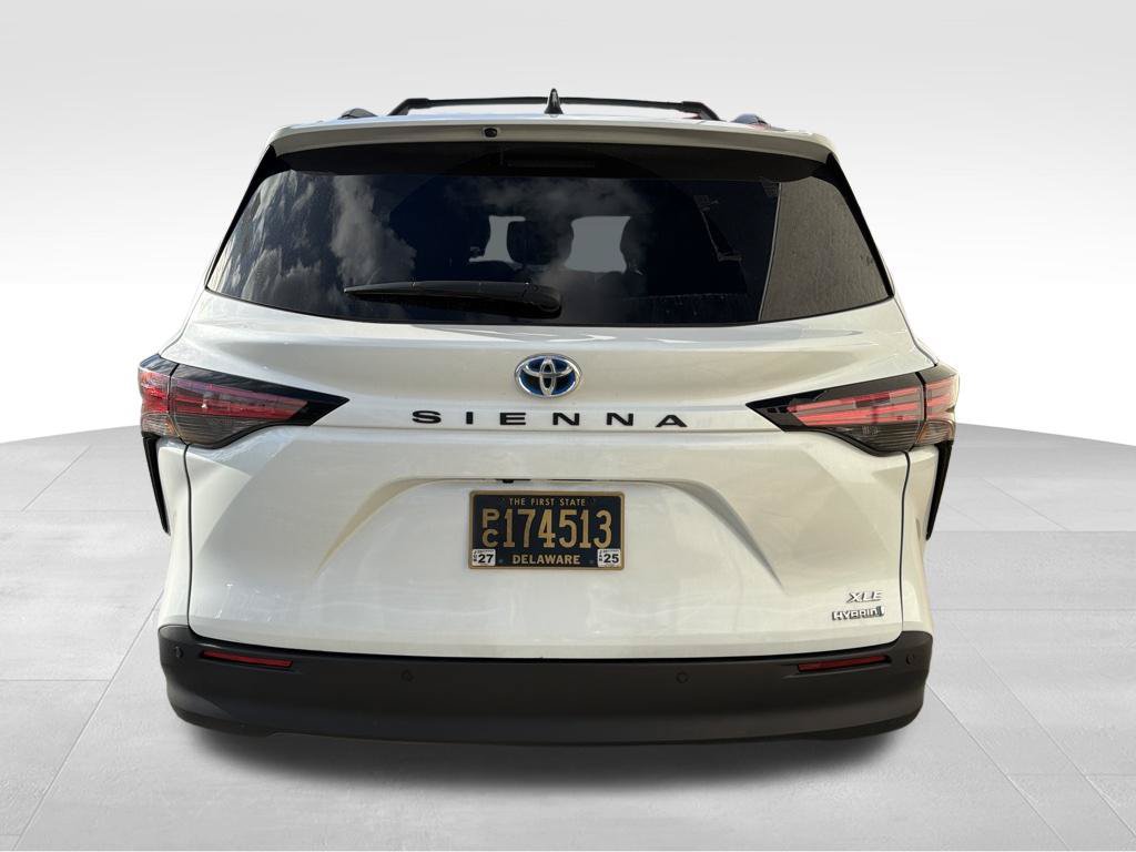 Used 2022 Toyota Sienna XLE FWD image 10