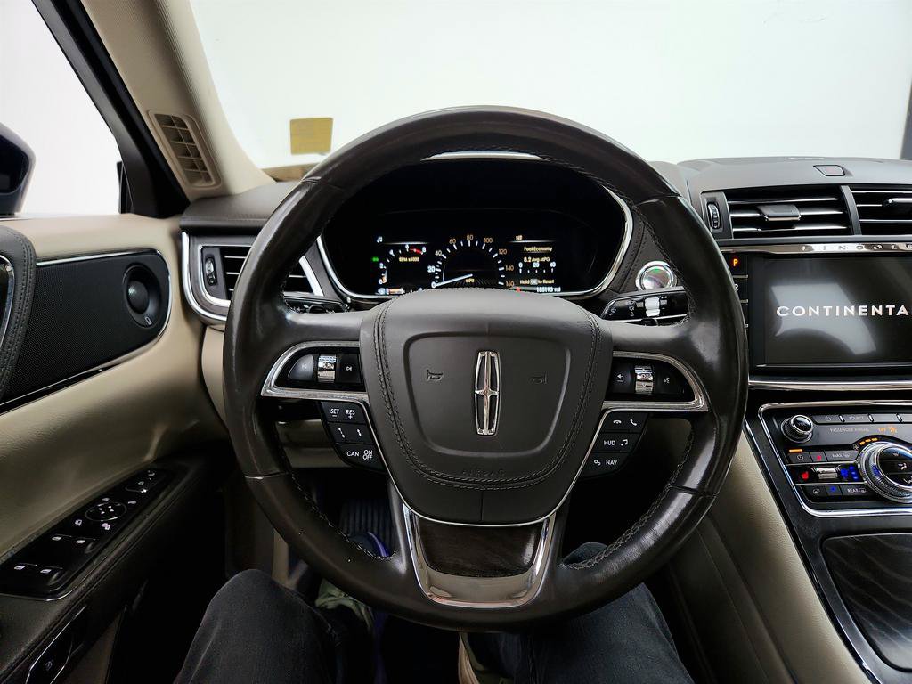 Used 2018 Lincoln Continental Reserve AWD/4WD image 17