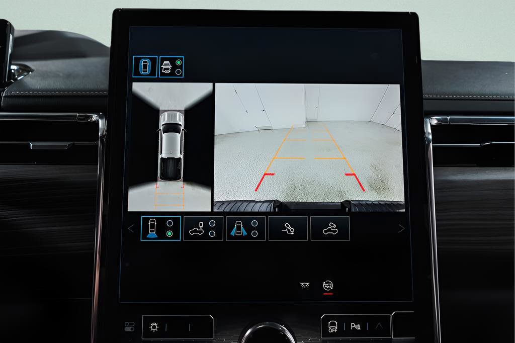 Used 2025 GMC Sierra EV Denali image 17