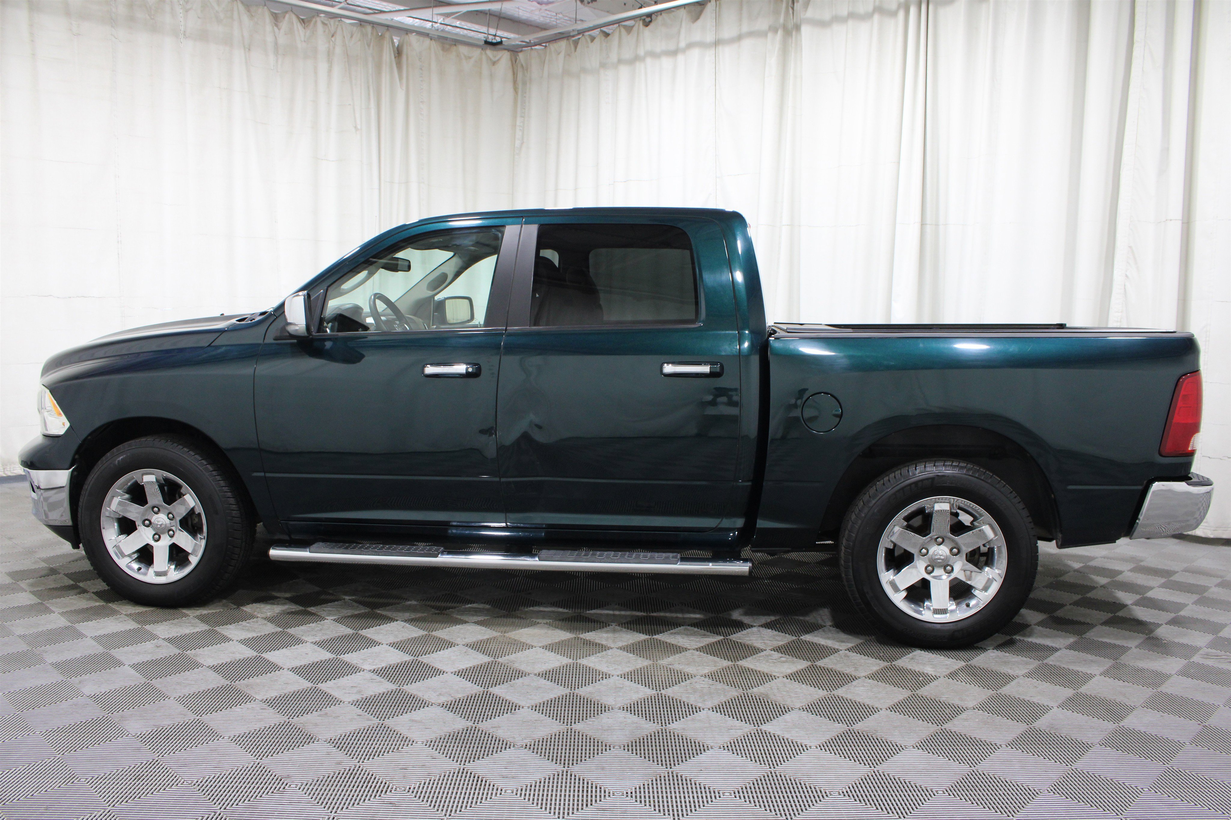 Used 2011 RAM 1500 Laramie RWD image 30