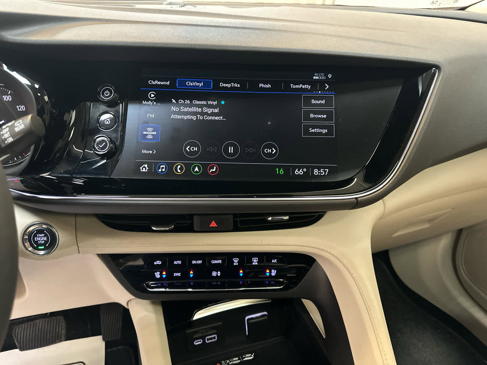 Used 2022 Buick Envision Avenir w/ Technology Package II image 6