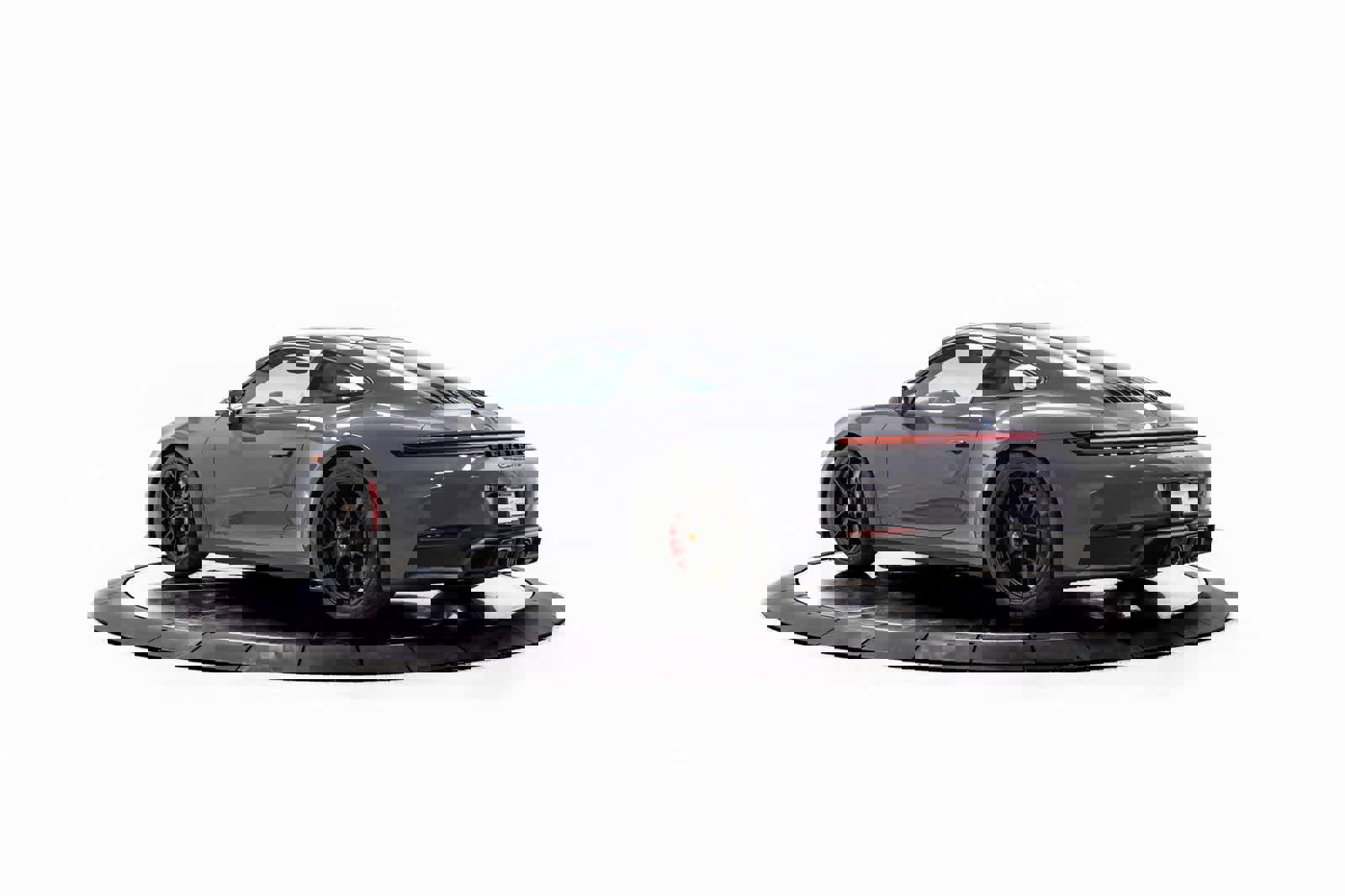 New 2026 Porsche 911 Carrera GTS image 3