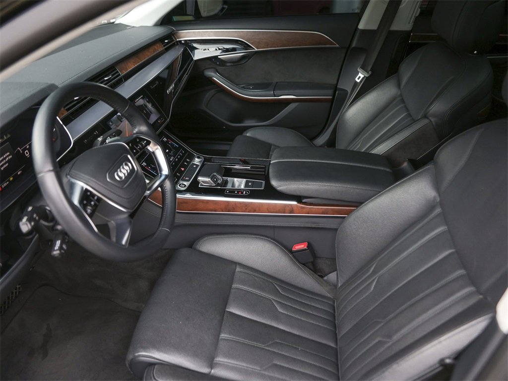 Used 2021 Audi A8 L 3.0T w/ Executive Plus Package image 18
