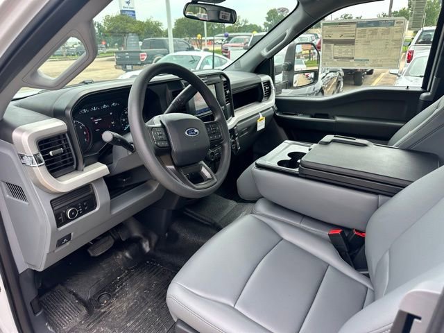New 2025 Ford F250 XL w/ XL Chrome Package image 19