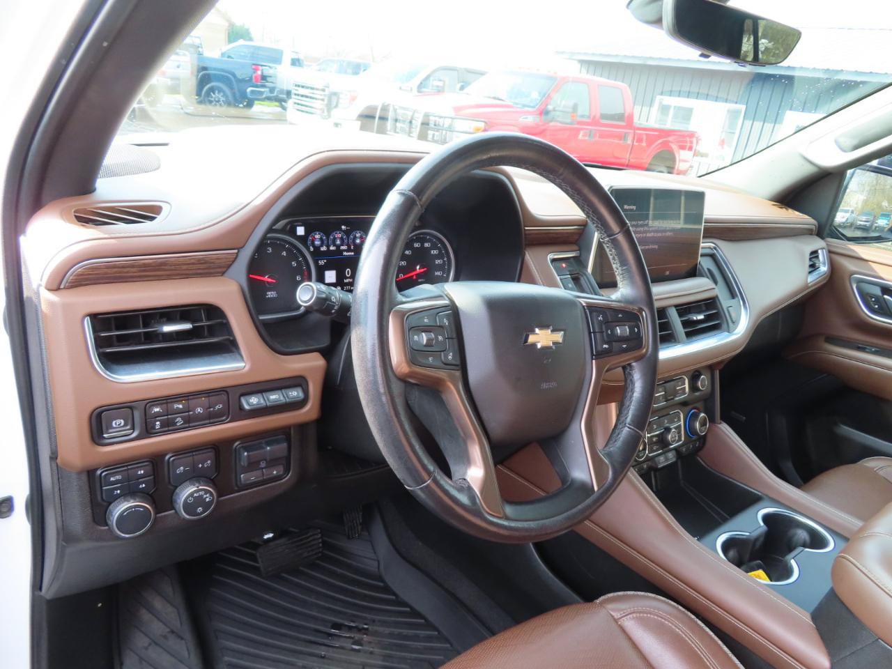Used 2021 Chevrolet Tahoe High Country w/ Premium Package AWD/4WD image 32