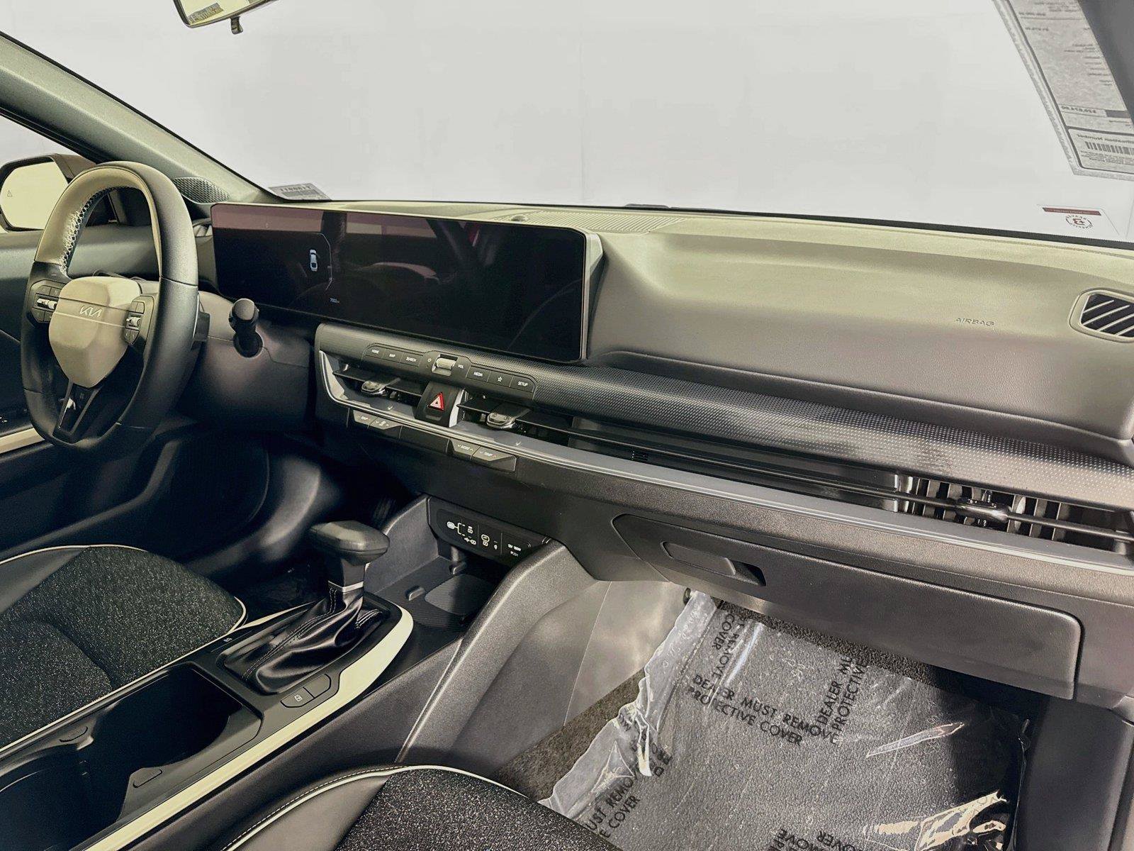 Used 2025 Kia K4 GT-Line w/ GT-Line Sunroof Package FWD image 39