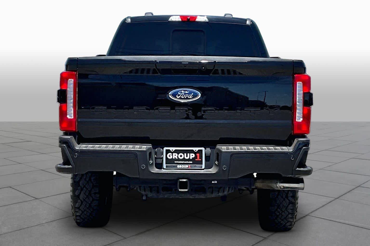 Used 2023 Ford F250 Lariat w/ Tremor Off-Road Package AWD/4WD image 5