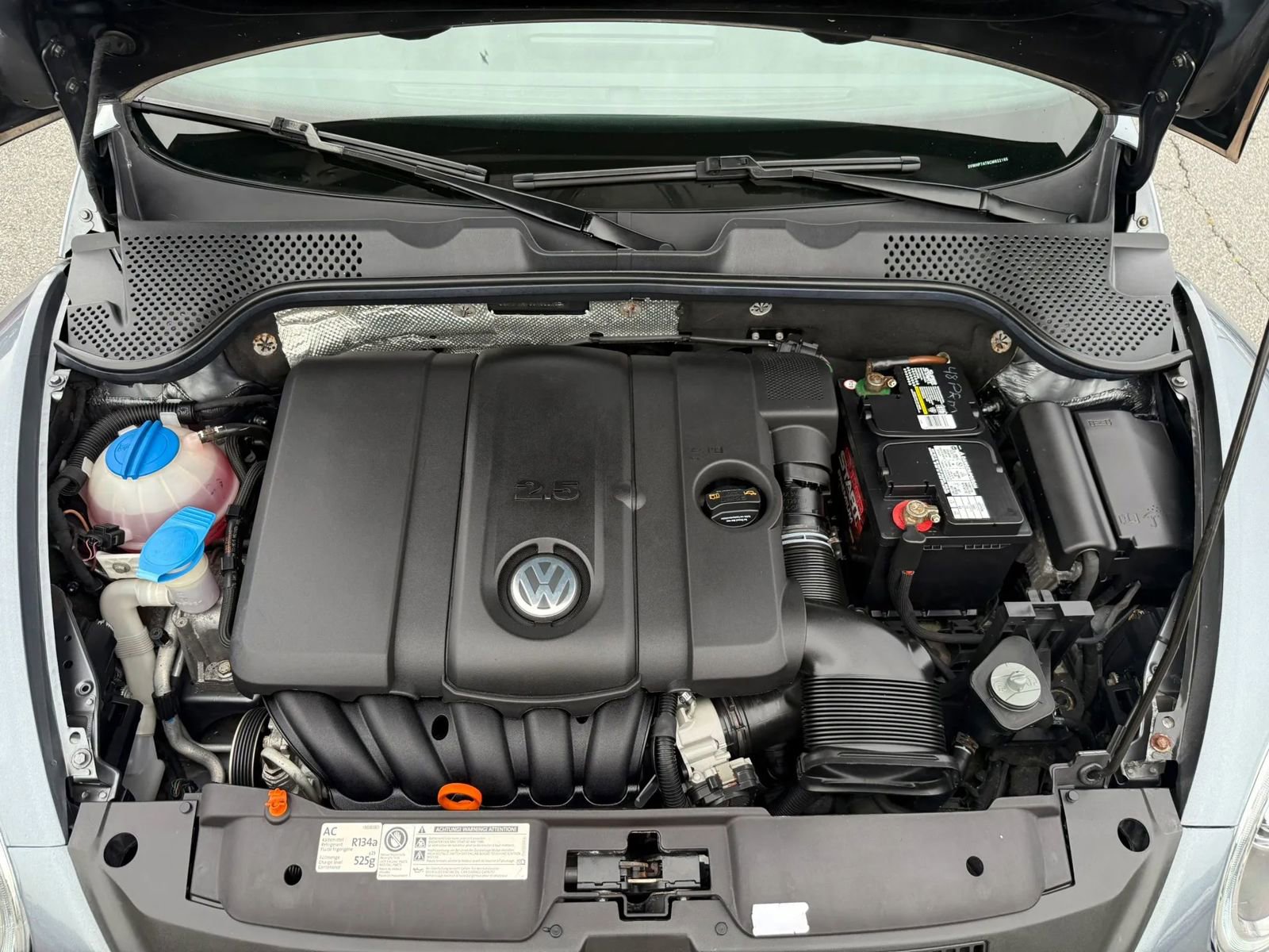 Used 2012 Volkswagen Beetle 2.5 FWD image 33