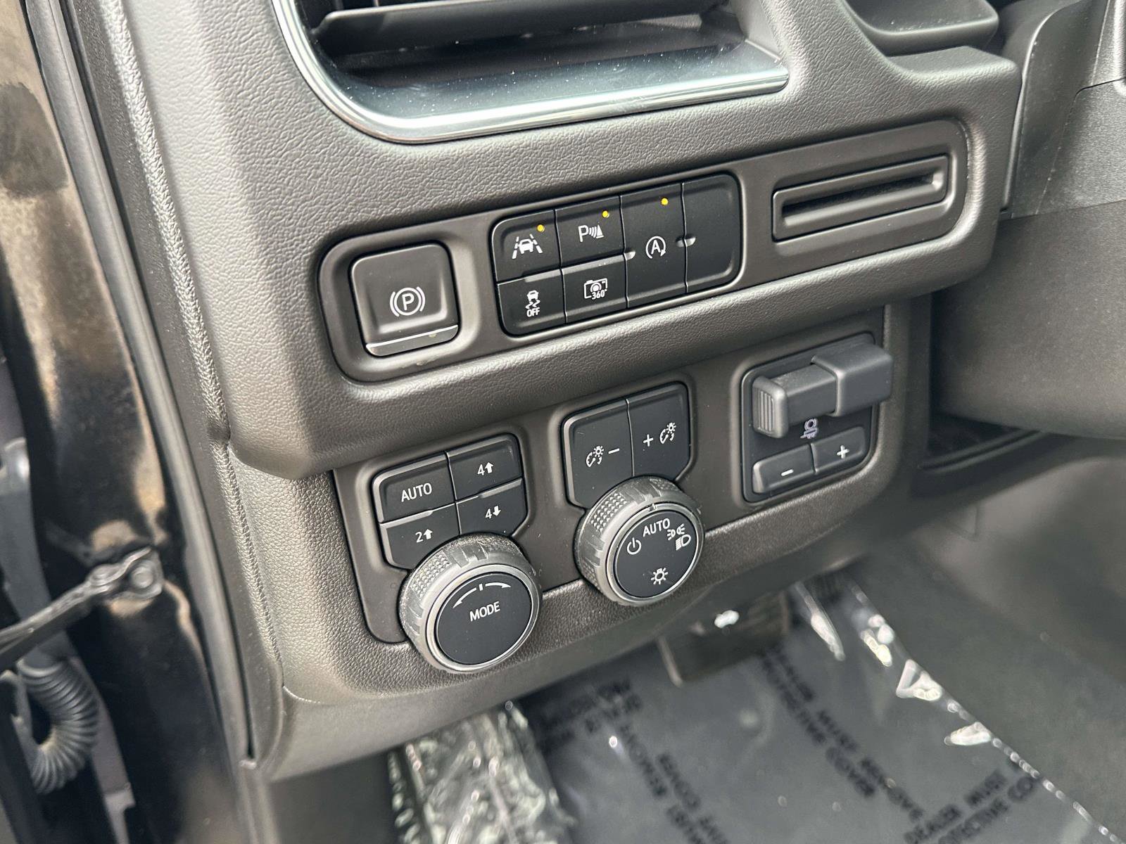 Certified 2023 Chevrolet Tahoe LT w/ LT Signature Package image 22