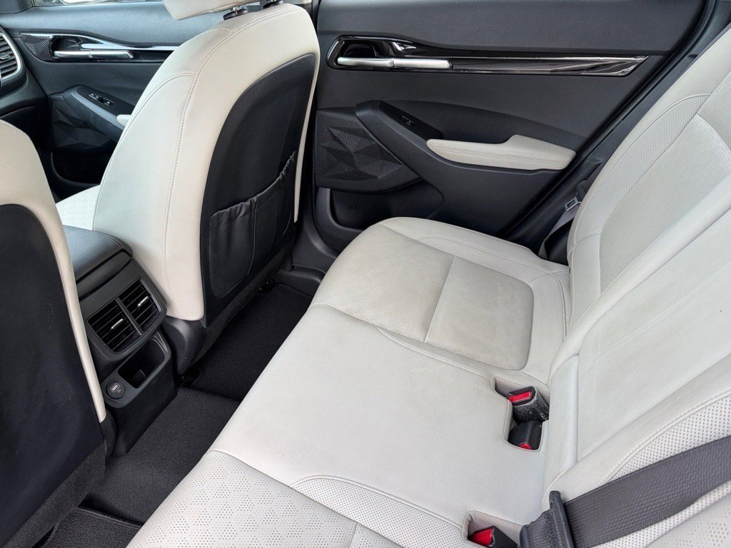 Used 2022 Kia Seltos EX image 13