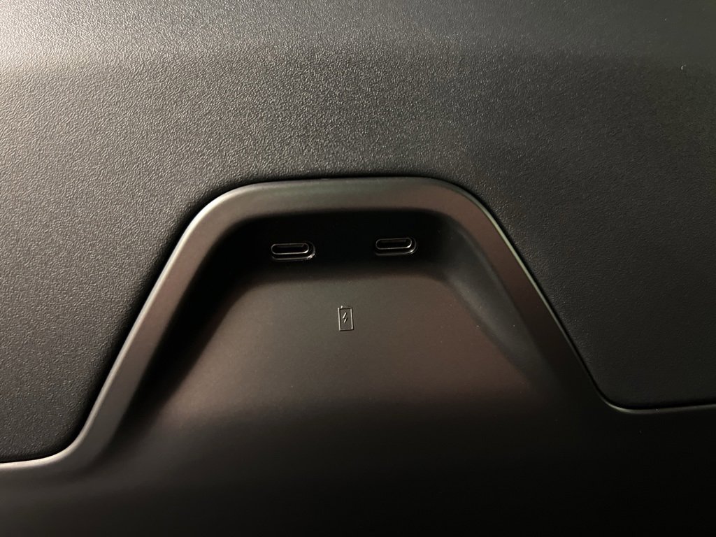 Used 2025 Lincoln Nautilus Premier w/ Equipment Group 102A image 35