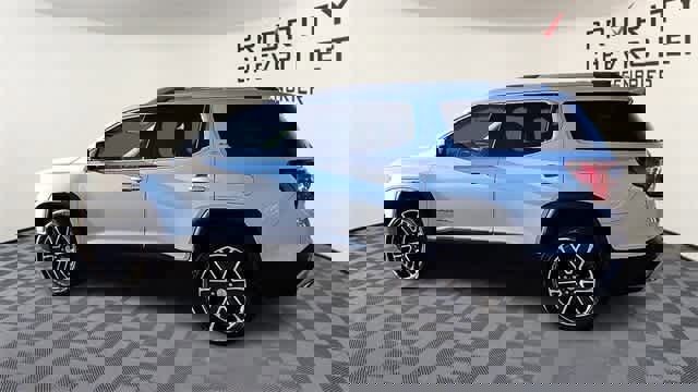 Certified 2020 GMC Acadia SLT image 6