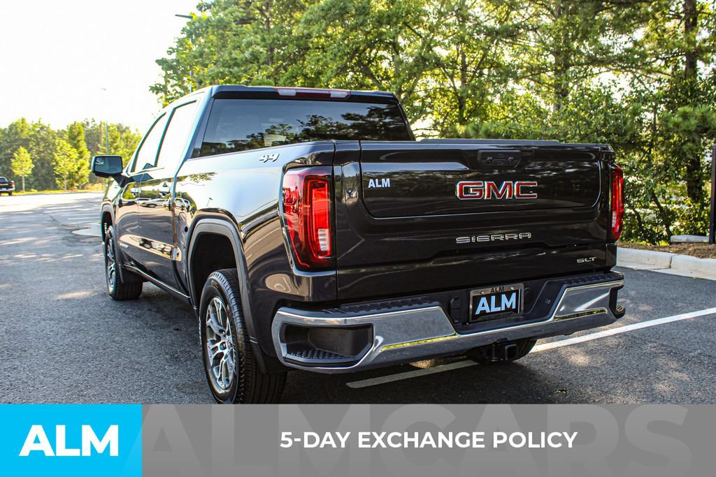 Used 2026 GMC Sierra 1500 SLT AWD/4WD image 3