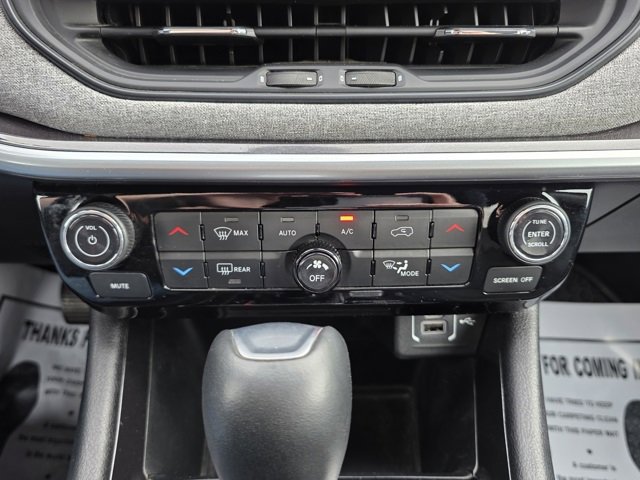 Used 2023 Jeep Compass Latitude w/ Convenience Group image 14