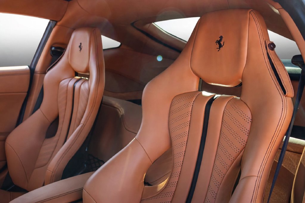 Used 2016 Ferrari F12 Berlinetta RWD image 45