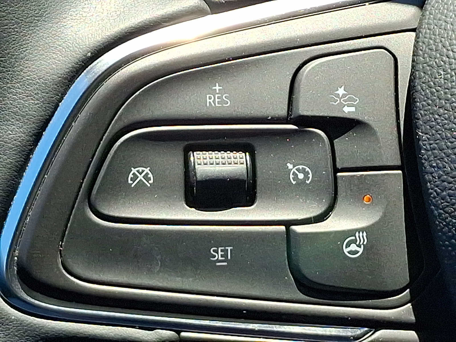 Used 2024 Buick Encore GX Avenir w/ Avenir Convenience Package AWD/4WD image 22