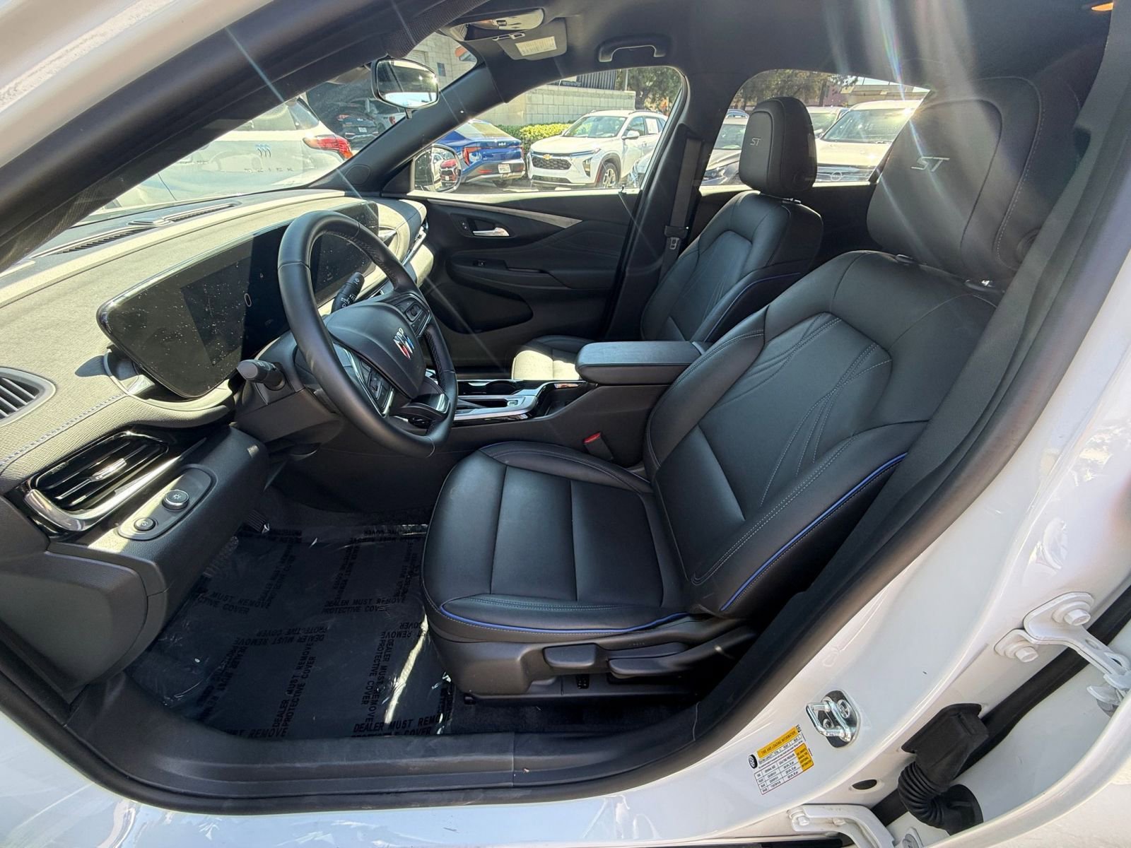 Used 2025 Buick Envista Sport Touring FWD image 24