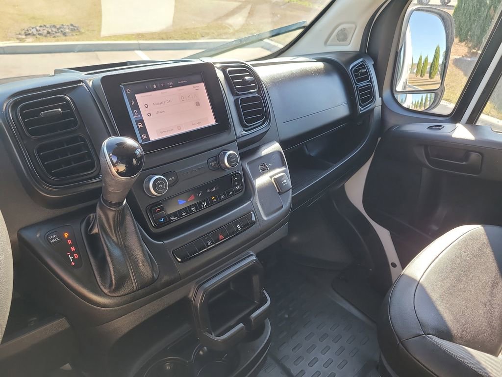 Used 2025 RAM ProMaster 2500 w/ Convenience Group image 17