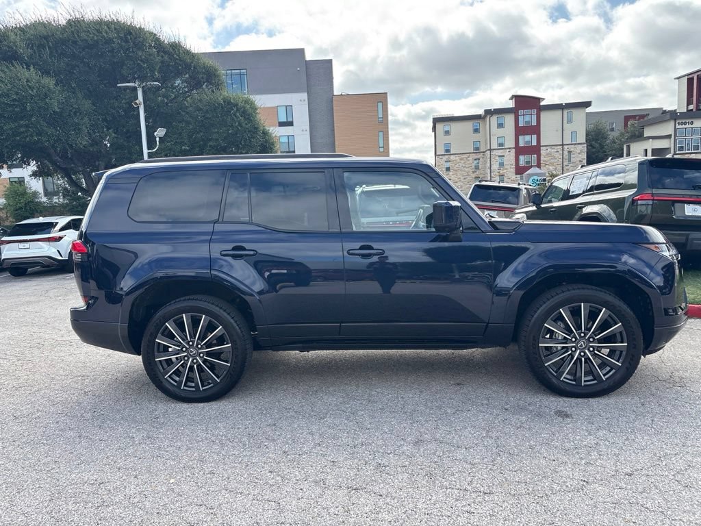 Certified 2025 Lexus GX 550 w/ Accessory Package (2T) AWD/4WD image 6