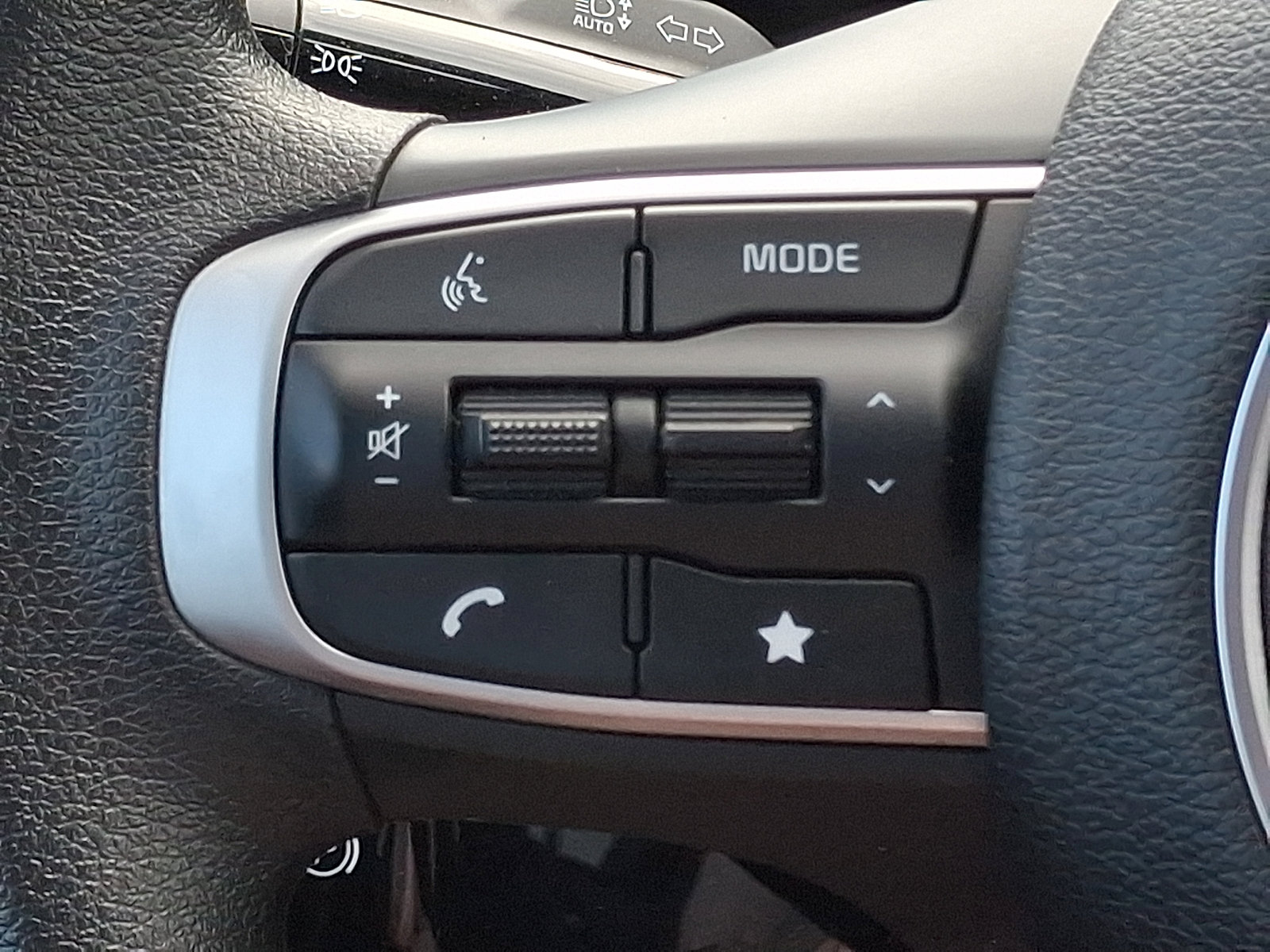 Used 2024 Kia Sportage LX image 20