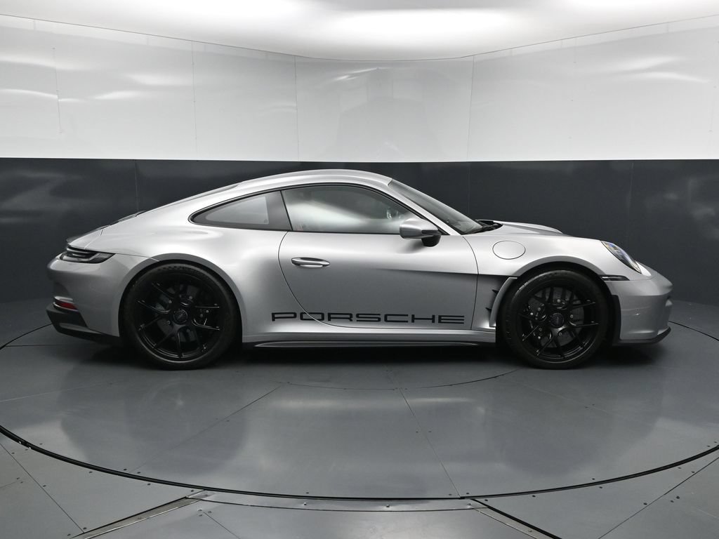 Certified 2024 Porsche 911 GT3 RS RWD image 12