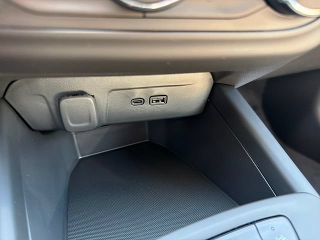 New 2026 Chevrolet Trax LS w/ LS Convenience Package FWD image 27