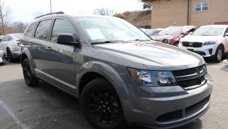 Used 2020 Dodge Journey SE w/ SE Popular Equipment Group FWD image 3