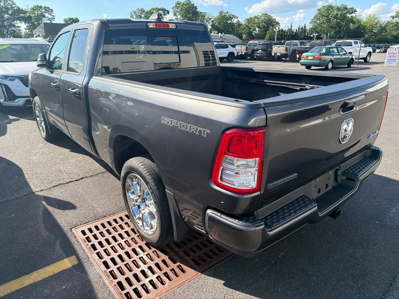Used 2022 RAM 1500 Big Horn AWD/4WD image 4