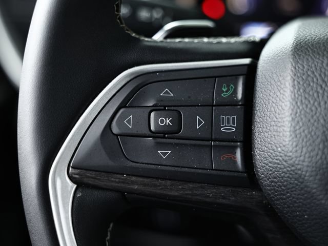 Used 2023 Jeep Grand Cherokee Limited w/ Luxury Tech Group II AWD/4WD image 31
