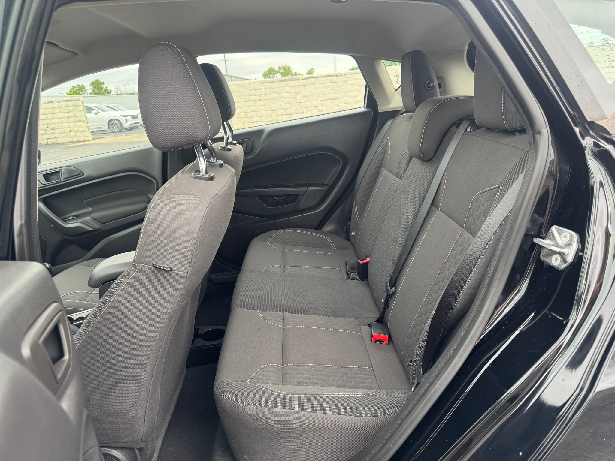 Used 2019 Ford Fiesta SE w/ Equipment Group 201A FWD image 6