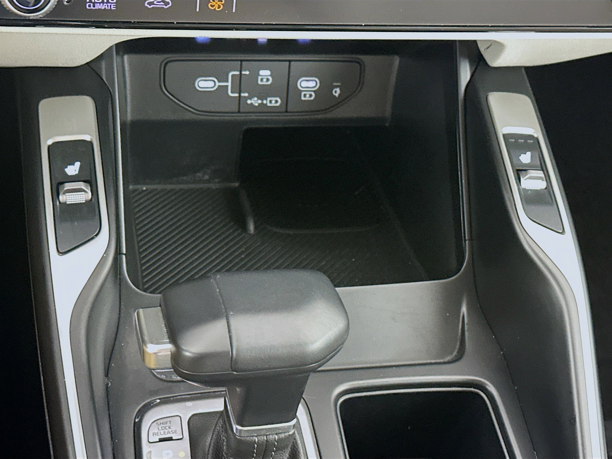 Used 2025 Kia Sorento EX w/ Panoramic Sunroof Package image 26